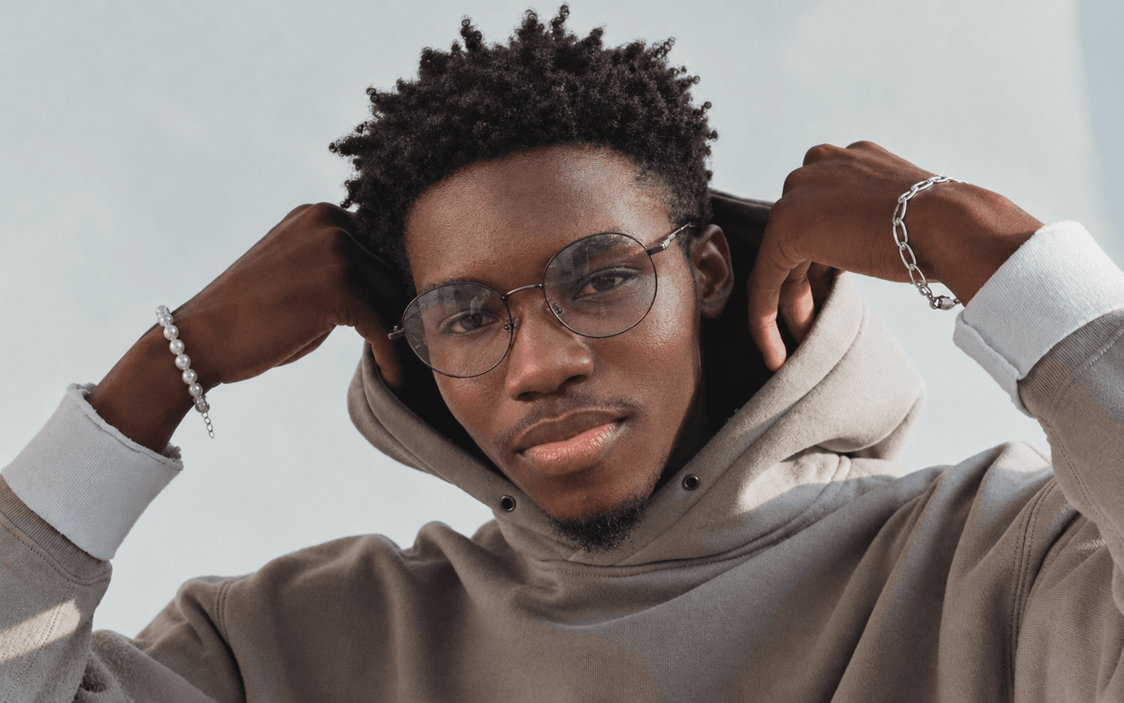 WearEase menswear look — sand hoodie